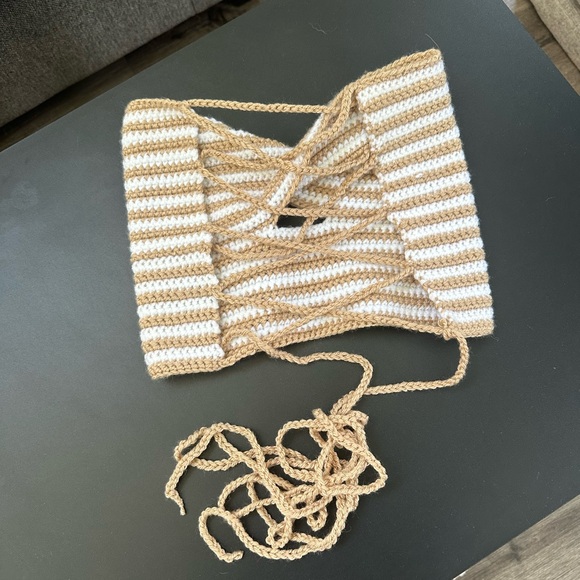 Crochet crop top - Picture 2 of 2